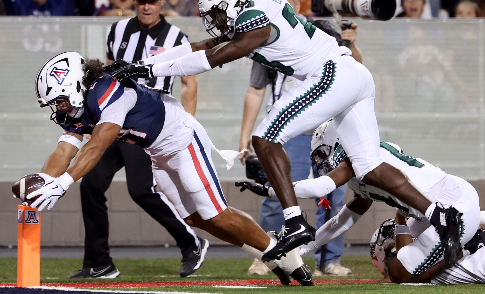 ÃÛÁÄÖ±²¥ vs Hawaii, NCAA football